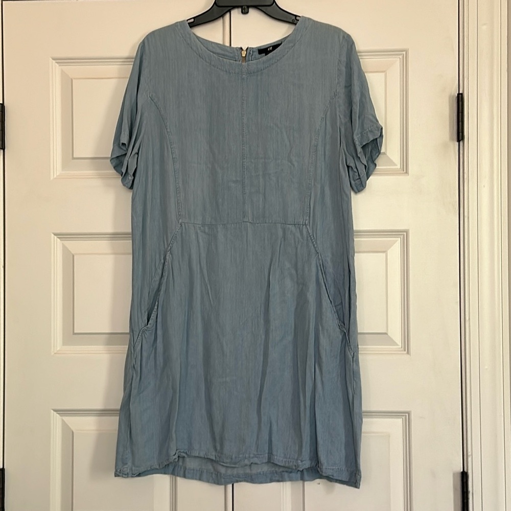 H&M chambray dress. Size 14.